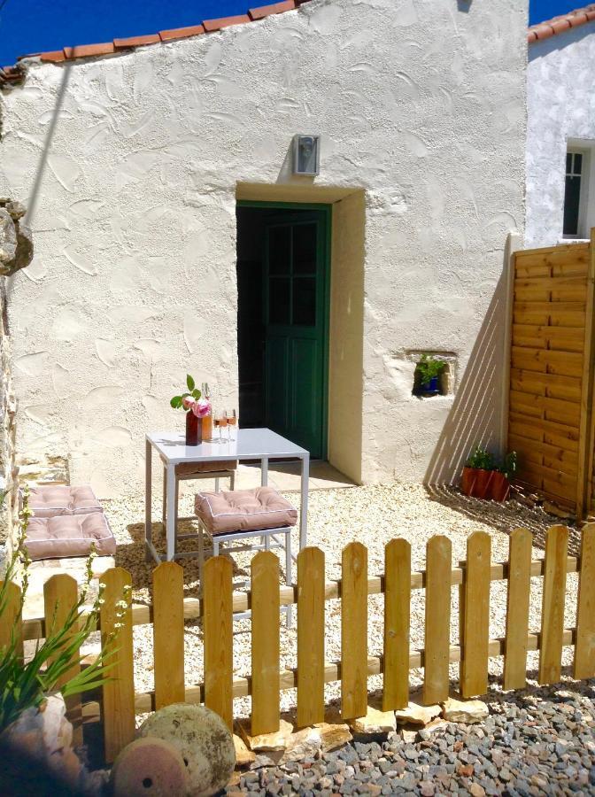 La Sonnette B&B Ventouse Bagian luar foto