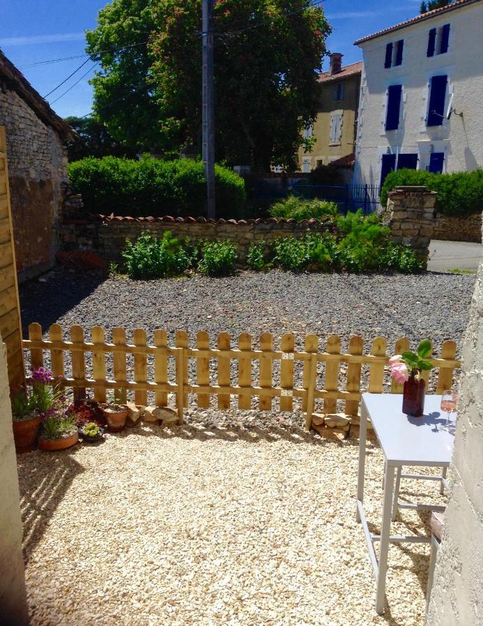 La Sonnette B&B Ventouse Bagian luar foto
